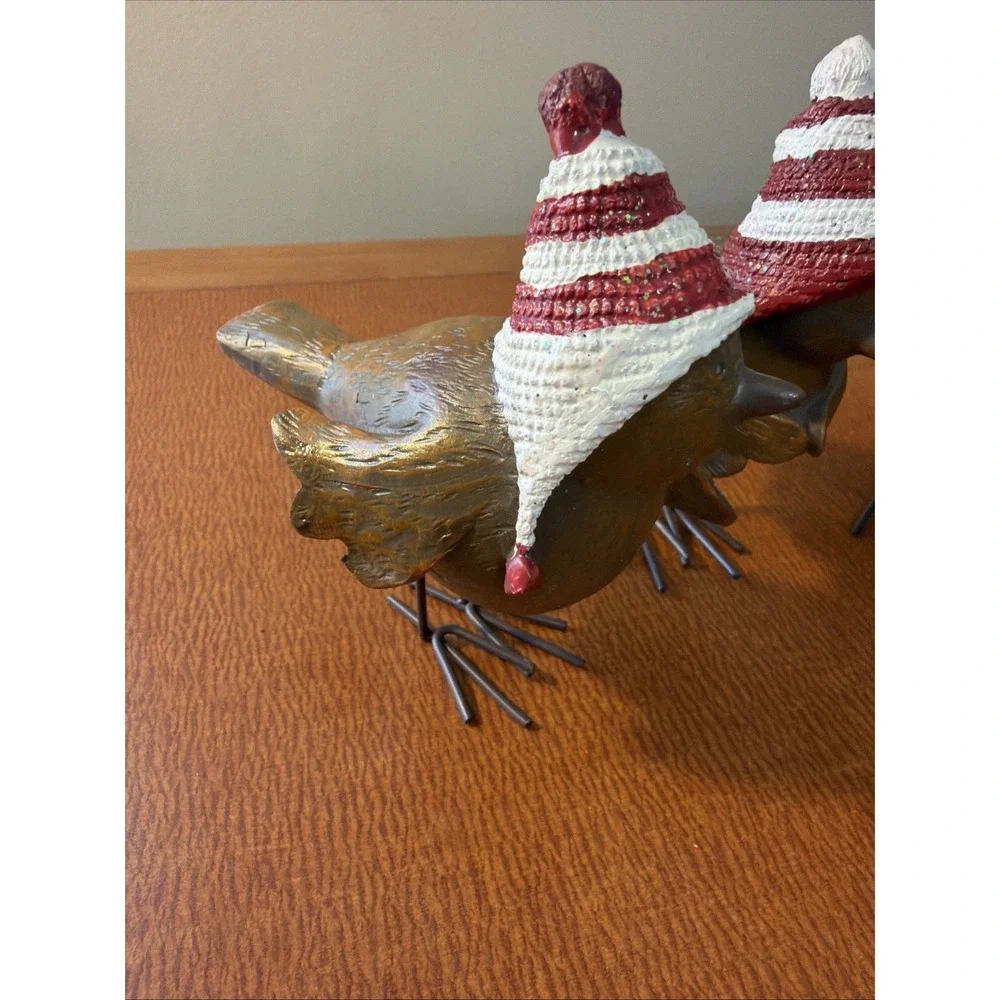 3 Christmas Birds Figurines Wire Feet  Santa Hats Resin Such Cuties